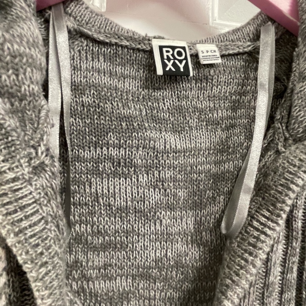 Good Used Condition Roxy Pullover Hooded Sweater - image 3
